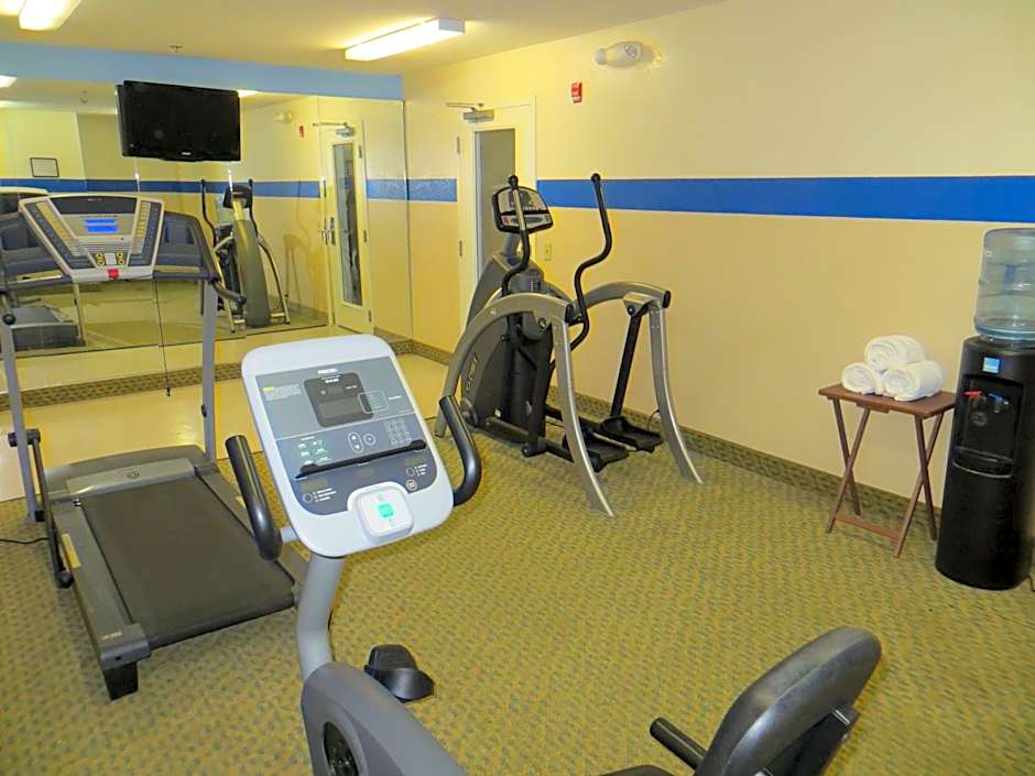 Microtel Inn & Suites by Wyndham Kingsland Naval Base I-95