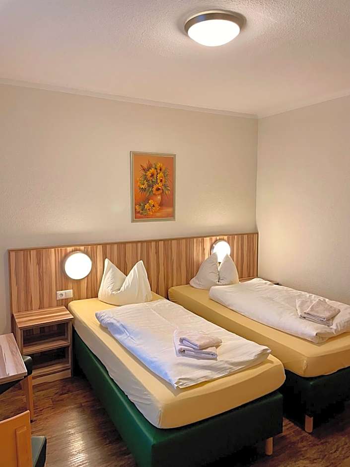 Lindenhaus Scharfe Kurve