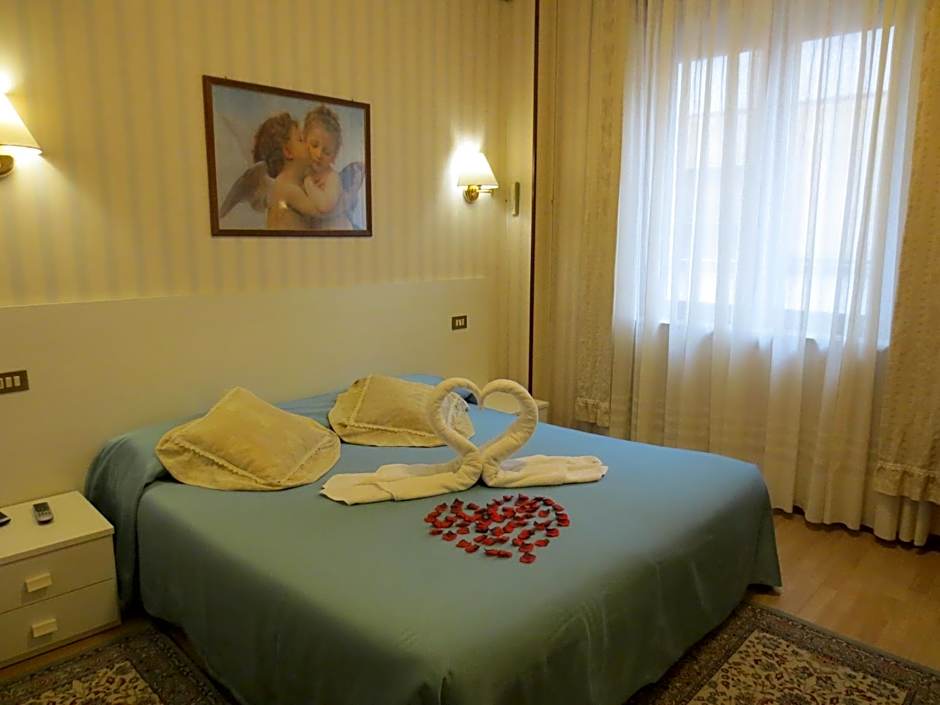 Hotel Italia City Center
