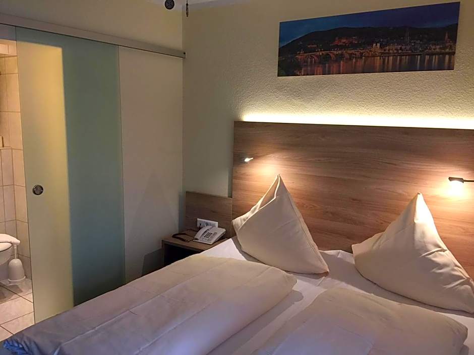 Hotel Rose Heidelberg inklusive Frühstück, Saunanutzung und Parkplätze nach Verfügbarkeit