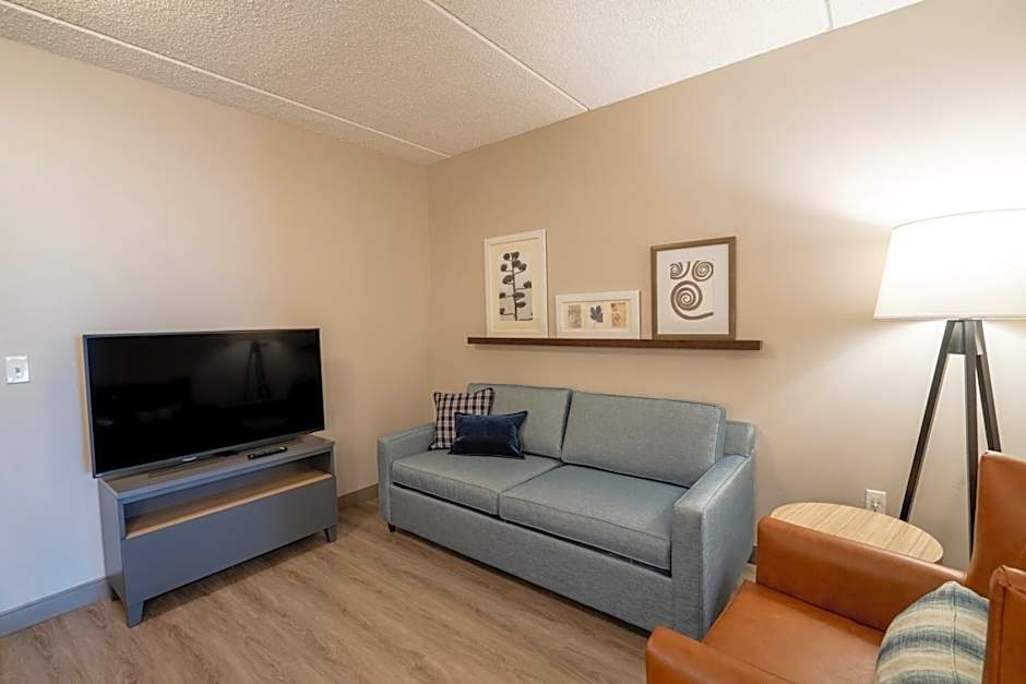 Country Inn & Suites by Radisson, State College (Penn State Area), PA