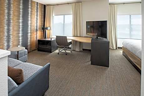 King Studio with Sofa Bed