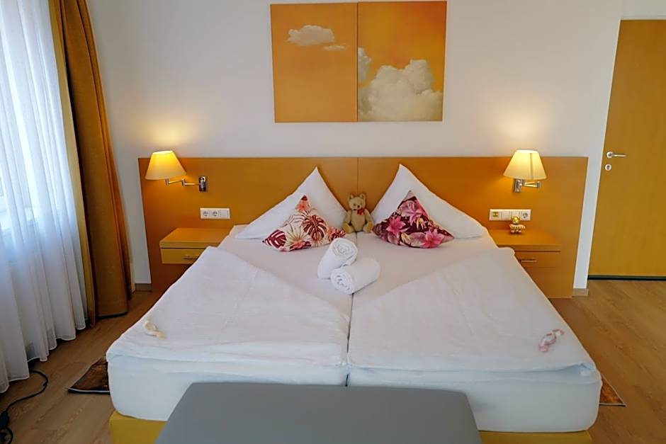 Motel55 - nettes Hotel mit Self Check-In in Villach, Warmbad