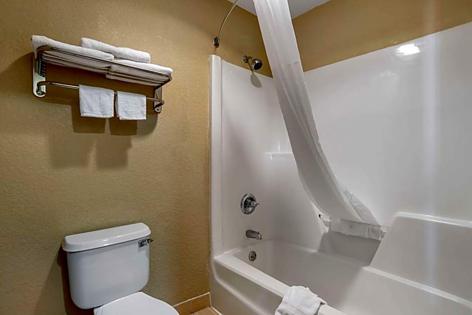 Quality Inn Phenix City Columbus