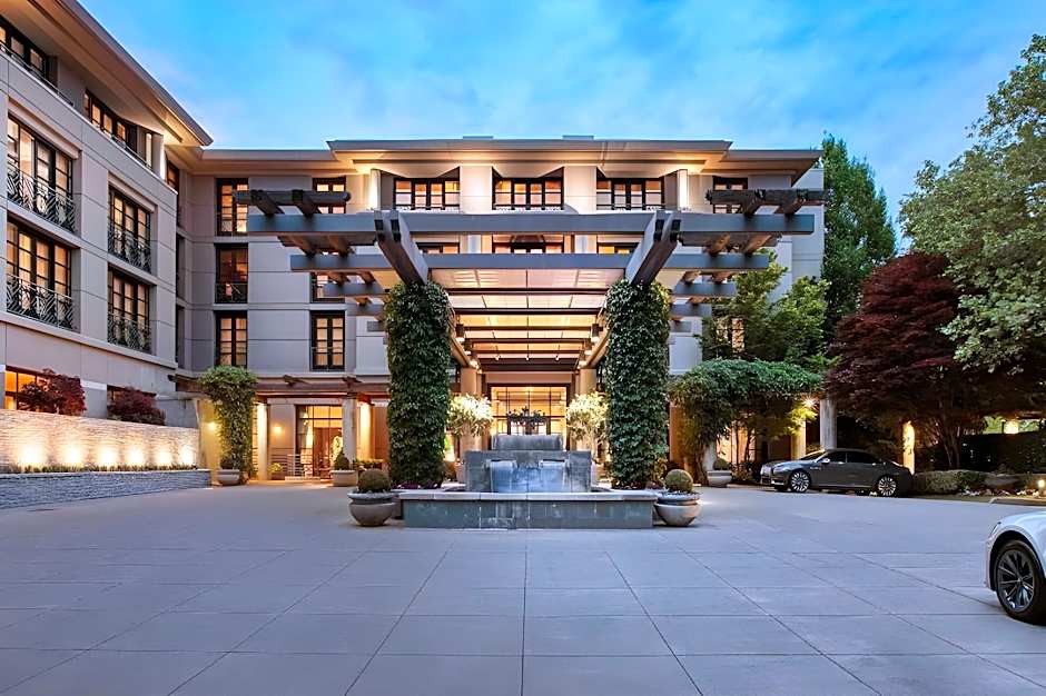 Bellevue Club Hotel