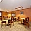 Quality Inn & Suites Grinnell near University