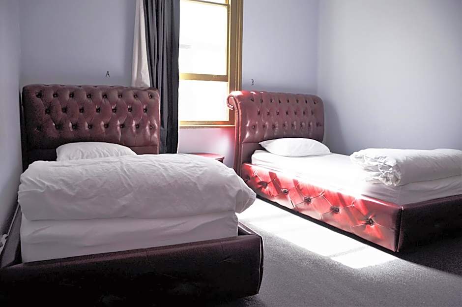 Backpackers Imperial Hotel