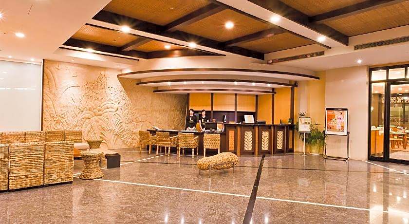 The Loft Seaside Suite