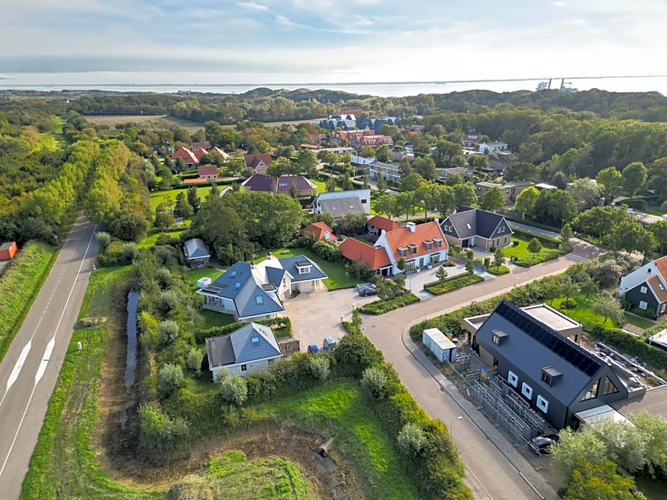 Luxe prive-kamer - studio in villa aan zee, Dishoek, vernieuwd