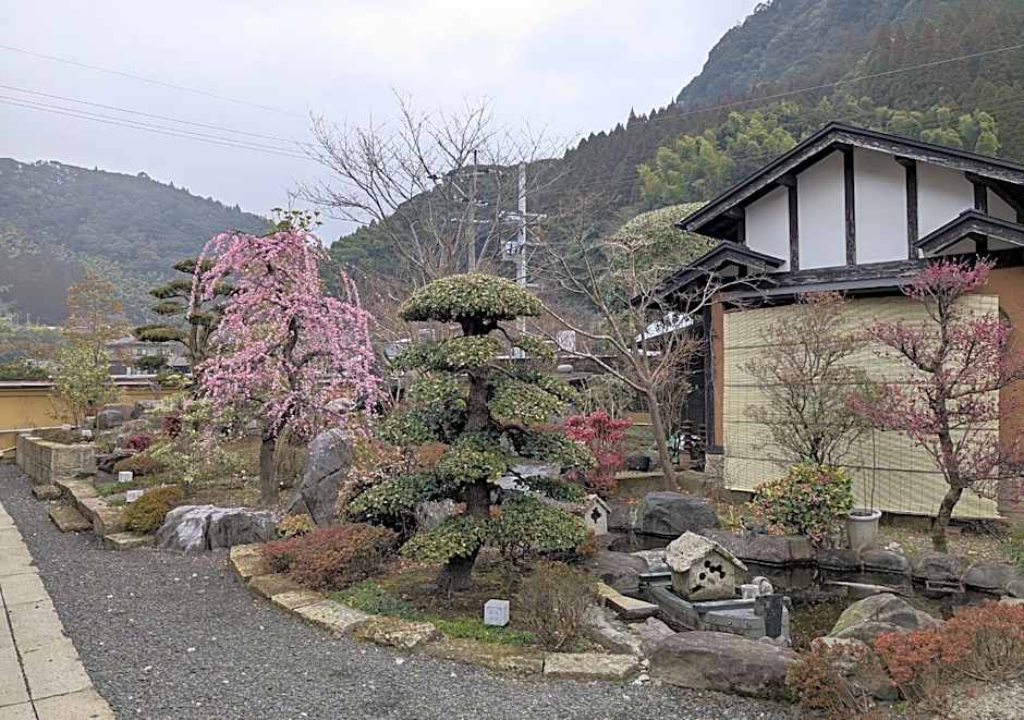 Bihadanoyu Koshikanoonsen