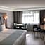 Best Western Premier Heronston Hotel & Spa