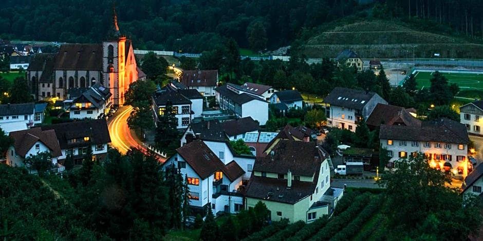 Gasthof und Pension zum Kreuz