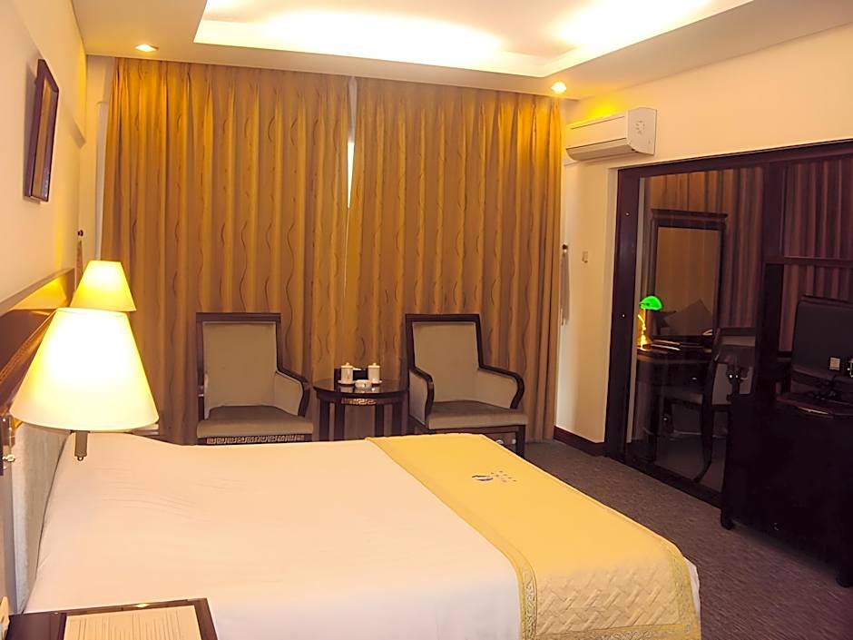 Huu Nghi Hotel