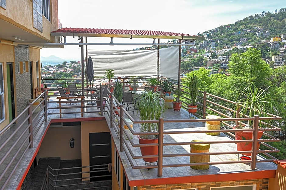 Casa LEONOR