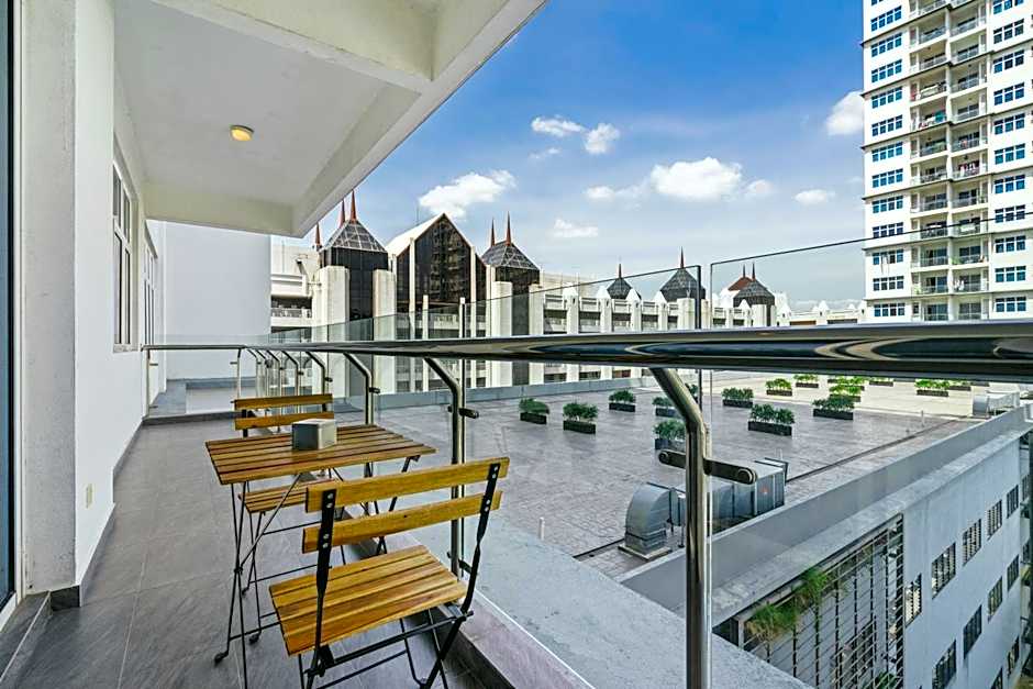 Puchong Skypod Residence, 1-5 pax with Balcony Unit, Walking Distance to IOI Mall, 10min Drive to Sunway