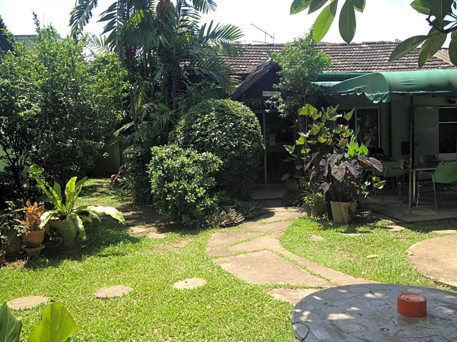 Baan Bua Guest House