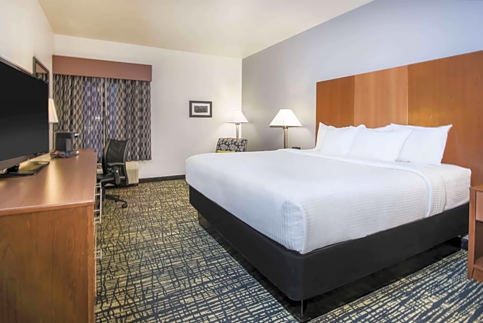 La Quinta Inn & Suites by Wyndham Morgantown