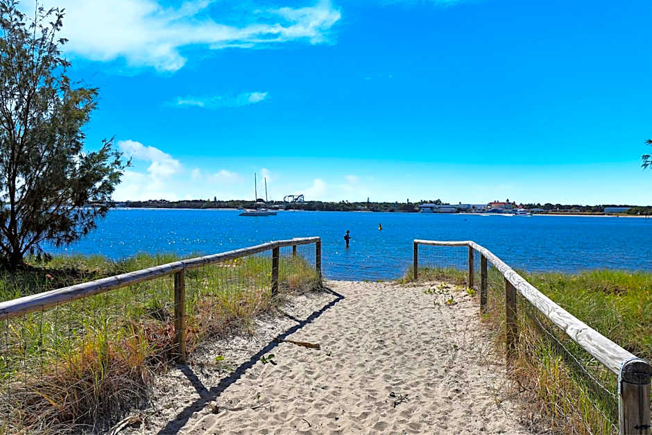 Palmerston Tower on Southport Broadwater