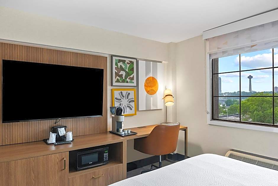 Holiday Inn Niagara Falls State Park Entry By IHG