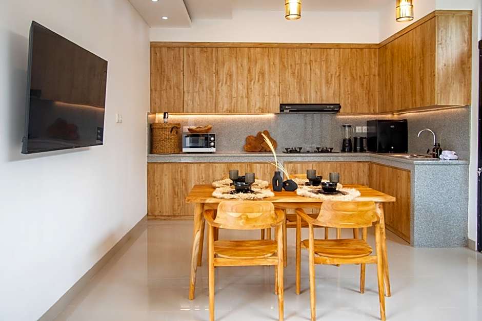 Sundaze Villas - Cozy Stay in Canggu with Private Pool