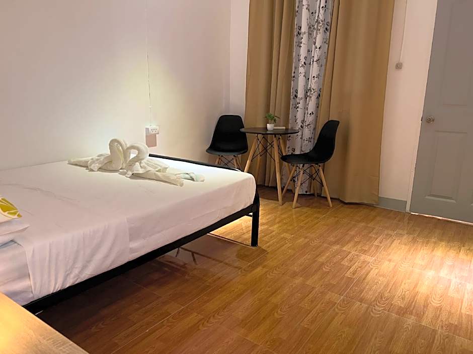 The Backyard Inn