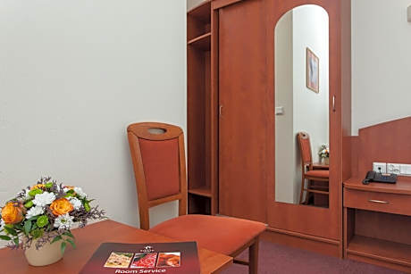 Standard Single Room with Balcony