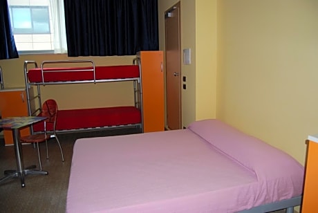 Economy Quadruple Room with Shared Bathroom