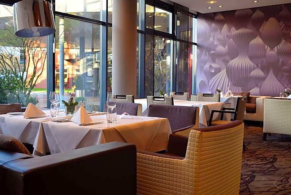 elaya frankfurt oberursel, Trademark Collection