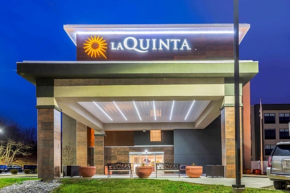 La Quinta Inn & Suites by Wyndham Aberdeen-APG