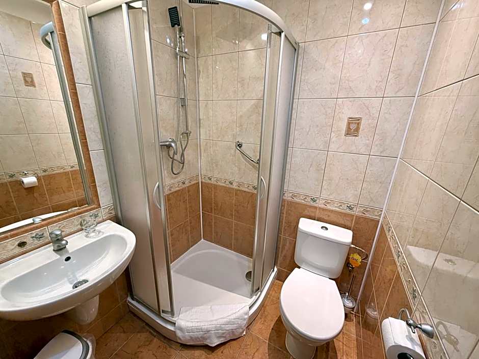 Hotel Zlatý Kříž