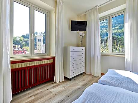 Double Room (2 Adults + 1 Child)