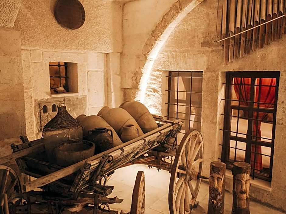 Cappadocia Eagle Cave Inn