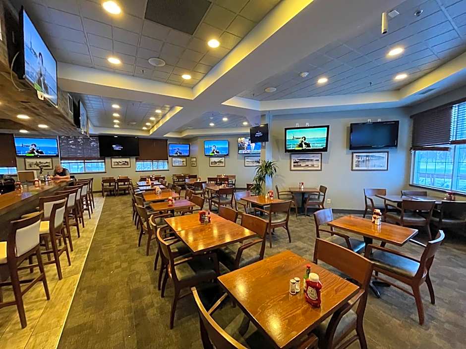 Coast Inn at Lake Hood