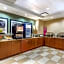 Hampton Inn By Hilton Grand Central