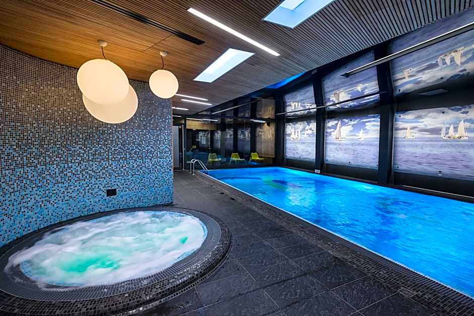 Regatta Hotel Restauracja Spa