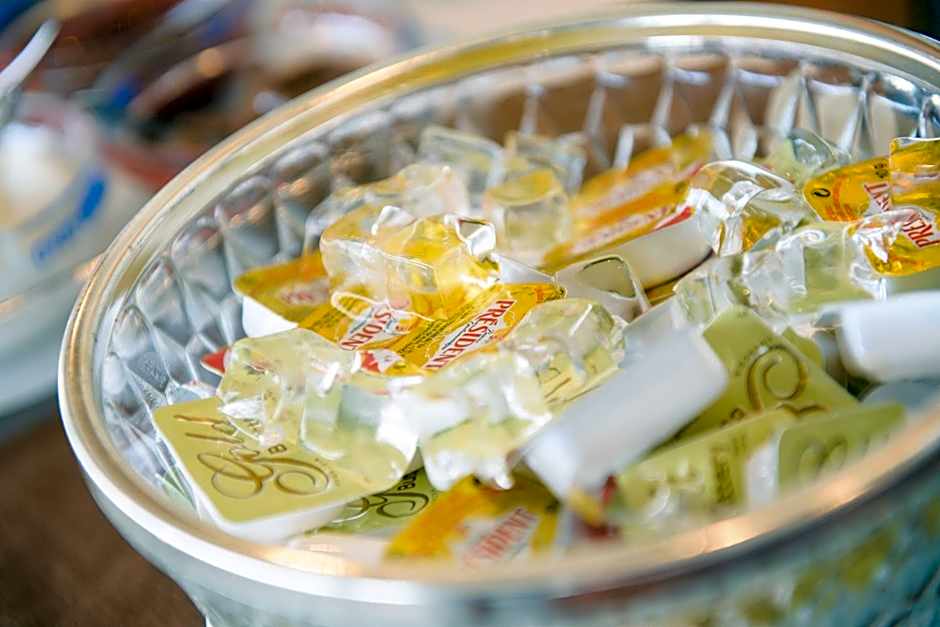 Santa Rosa Hotel & Beach