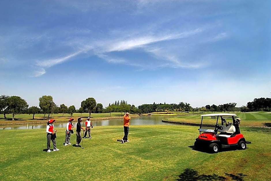 Kawana Golf Residence