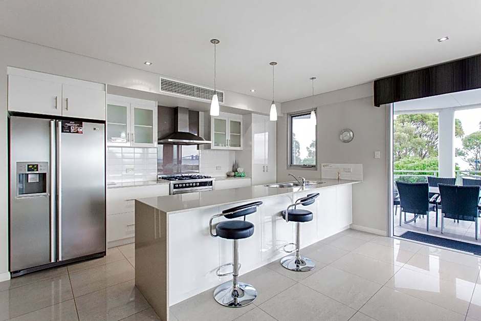 Spinnakers by Rockingham Apartments