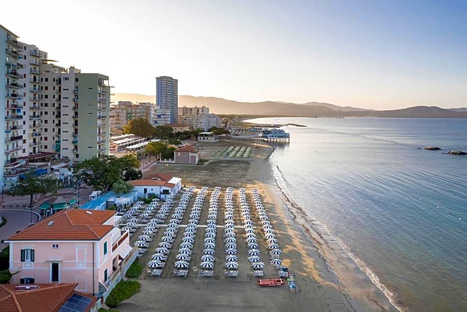 Hotel Ausonia