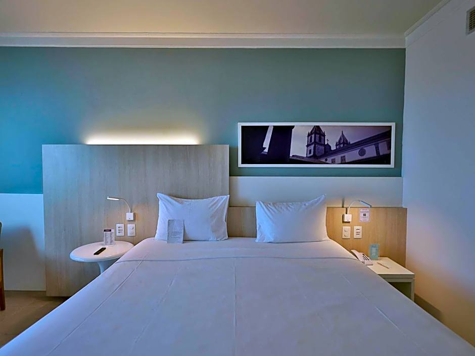 Mercure Salvador Rio Vermelho Hotel