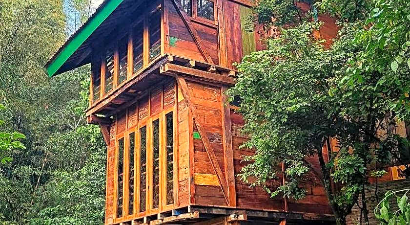 Omah Hanoman Turu By Kebun Hanoman