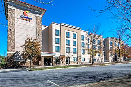 Comfort Suites Huntersville near Lake Norman