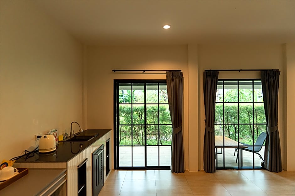 Trat Tara Boutique Hotel