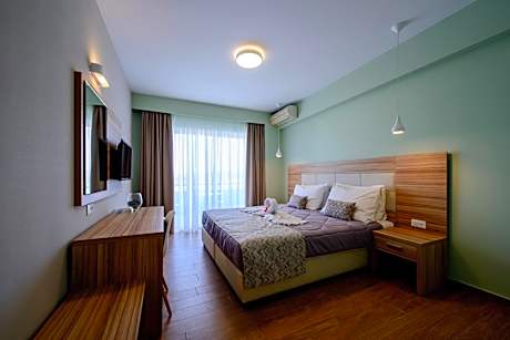 Superior Twin Room with Garden View