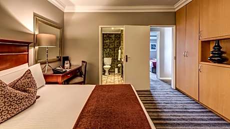 2 Bedroom Suite Non-Smoking