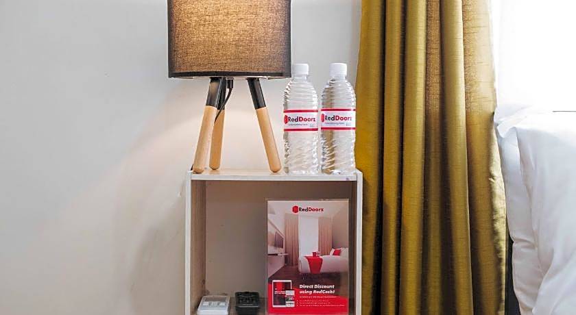 RedDoorz @ Poblacion Sur Sigma