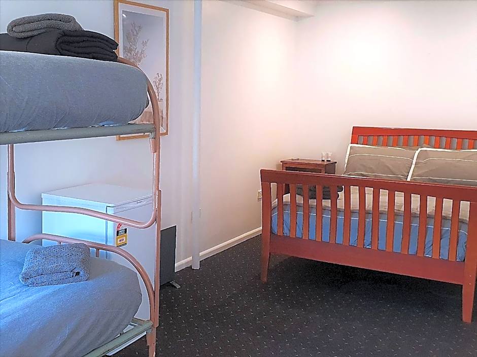 Talbingo Lodge - Selwyn Accommodation