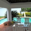 Bettie's Luxury Lodge
