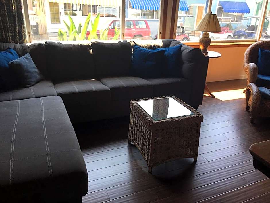 Catalina Island Seacrest Inn