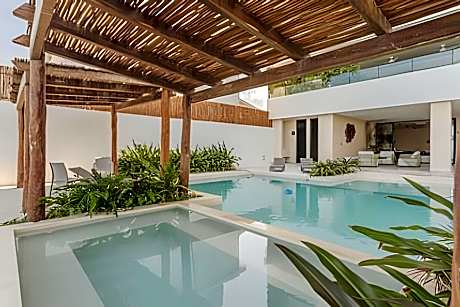 Zirene, Depto con jacuzzi priv